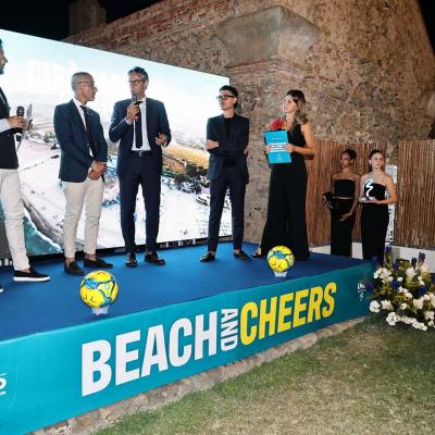 Beach Cheersi 00064