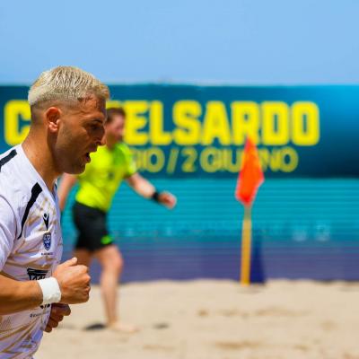 Icierre Webeach 00095